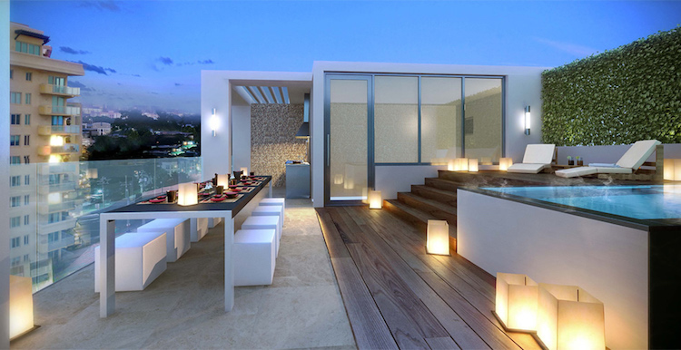 toit terrasse de luxe avec bain à remous et lanternes à LED